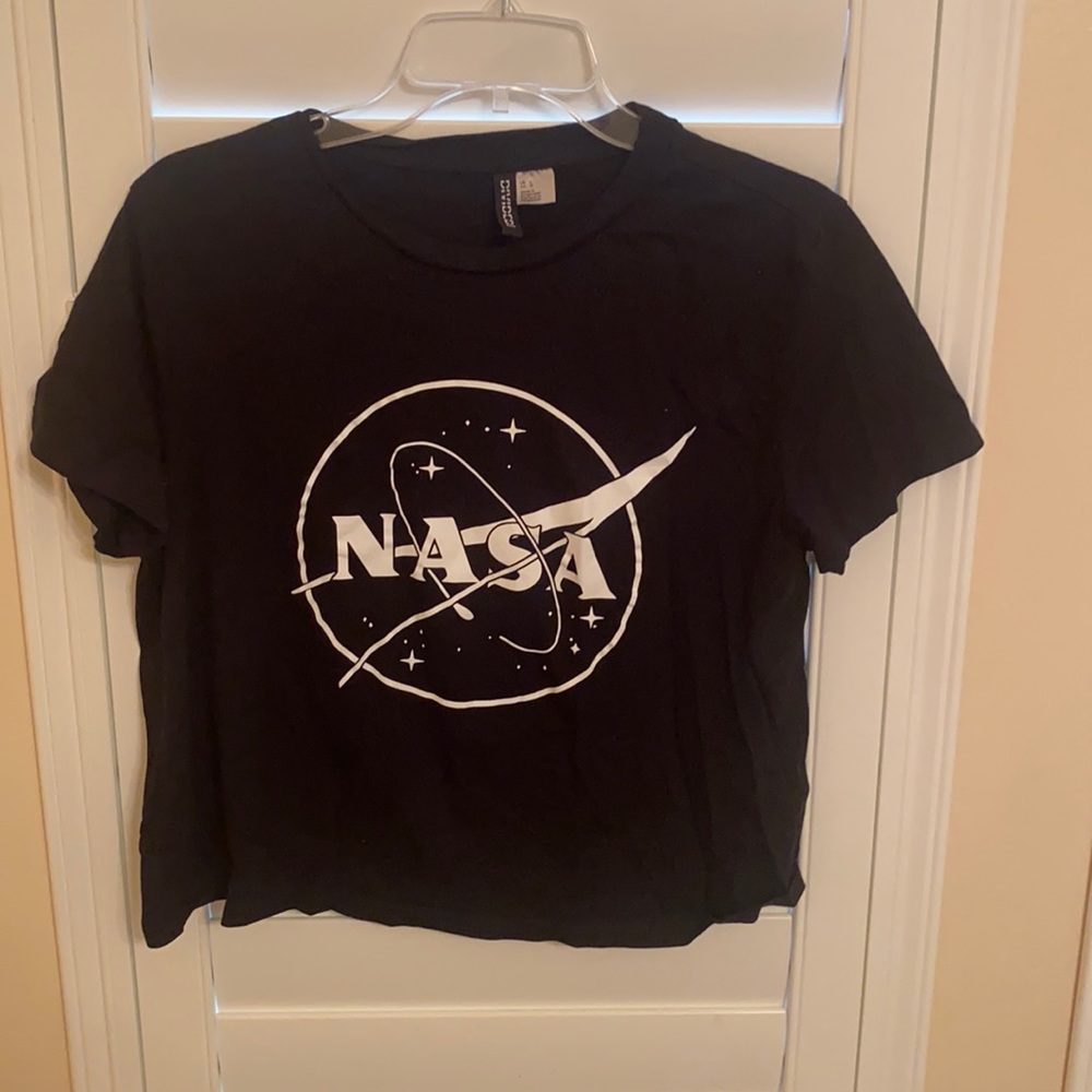 Women’s NASA crop top